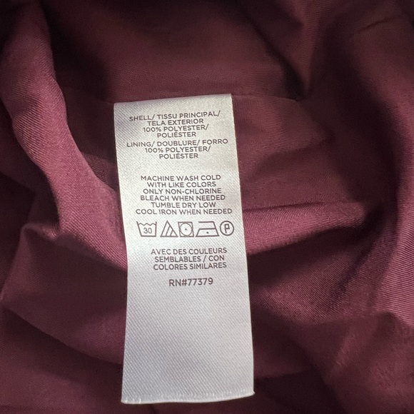 Ann Taylor Paisley pleated midi skirt size 0. Side zipper with hook & eye. - Picture 10 of 11